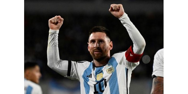 Lionel Messi si ritira volontariamente dalla partita con l'Argentina per la prima volta